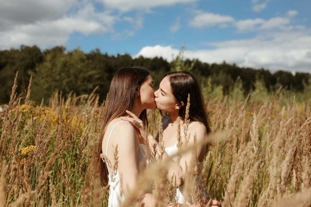 Photo: Polina Tankilevitch project via <a href="https://www.pexels.com/photo/women-kissing-each-other-5255907/" rel="noopener" target="_blank">Pexels</a>
